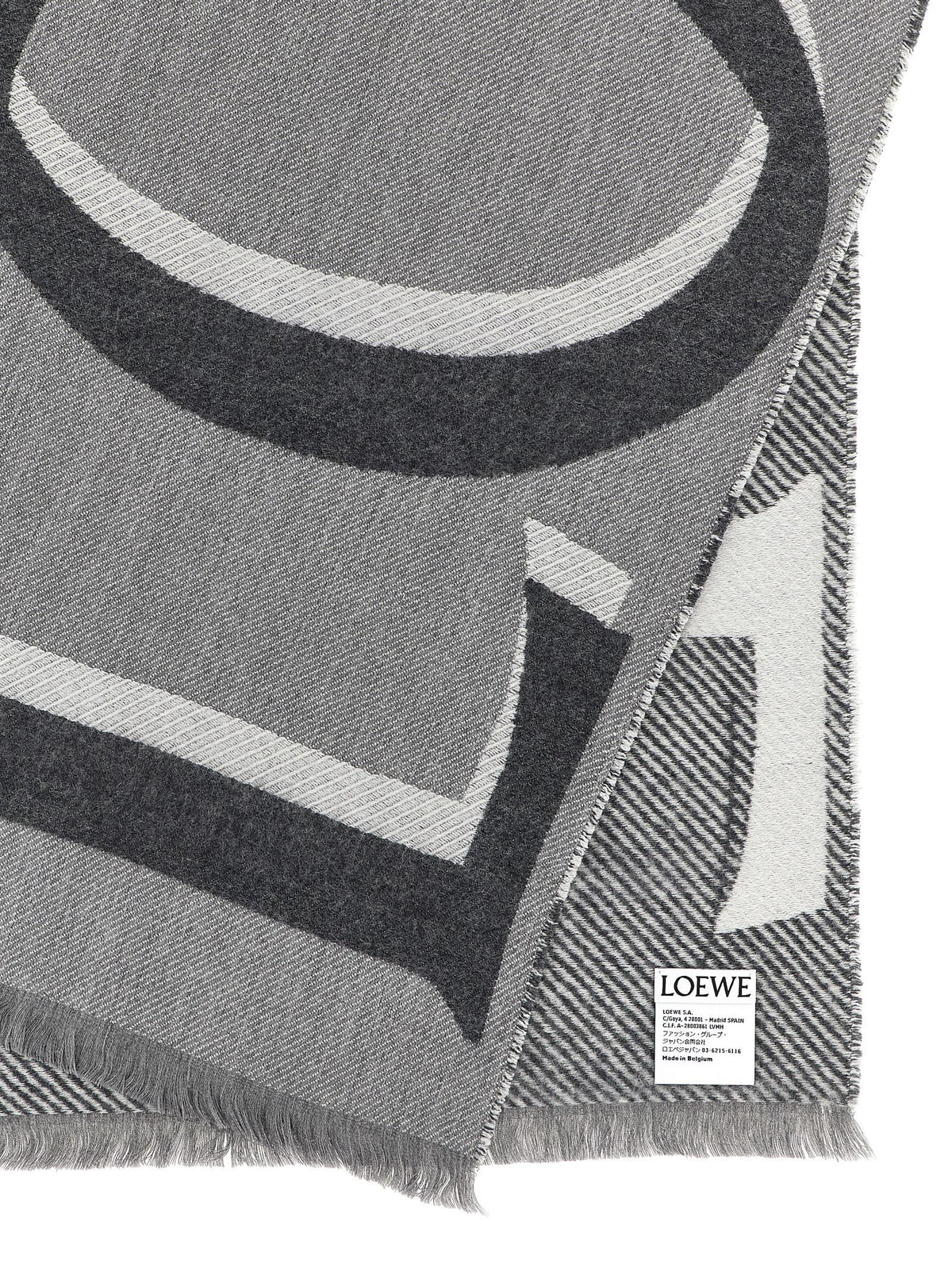 Double-sided scarf