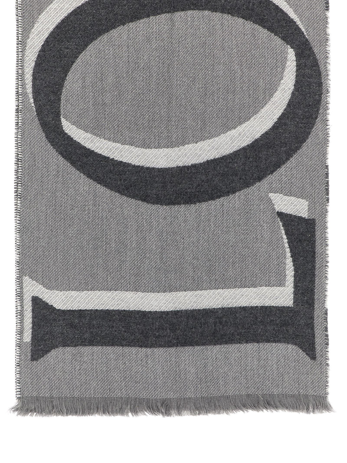 Double-sided scarf