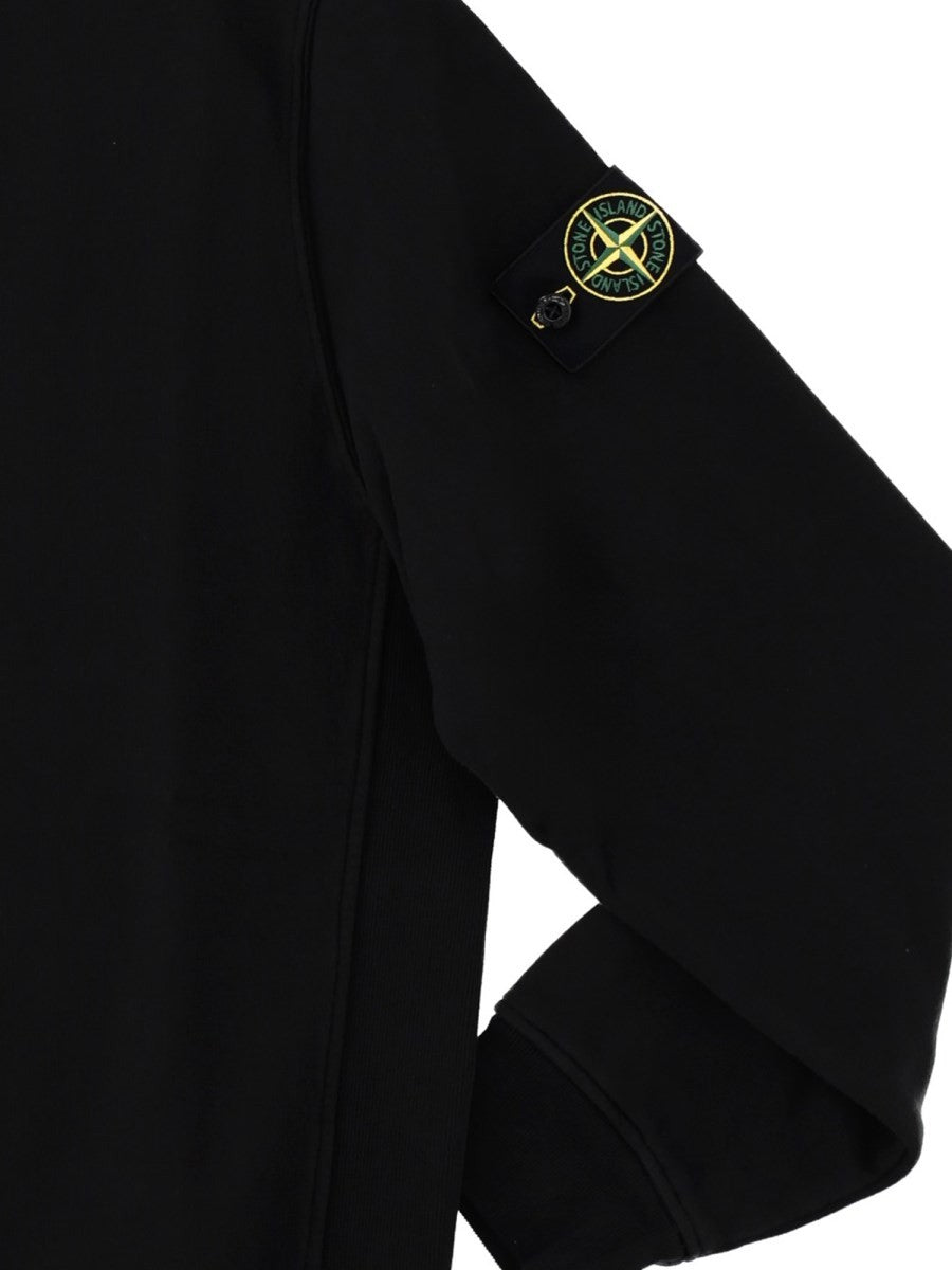 FELPA CON PATCH LOGO