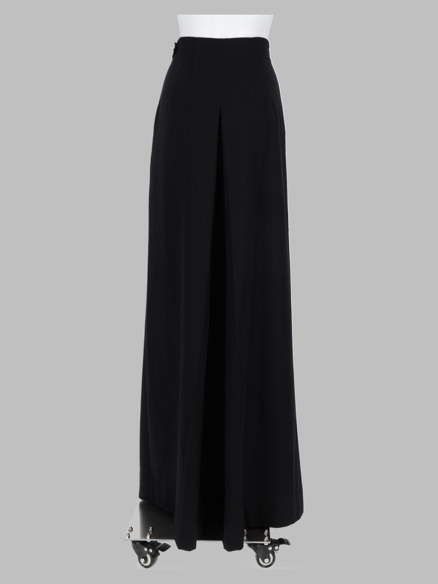 pantalone ampio con cintura
