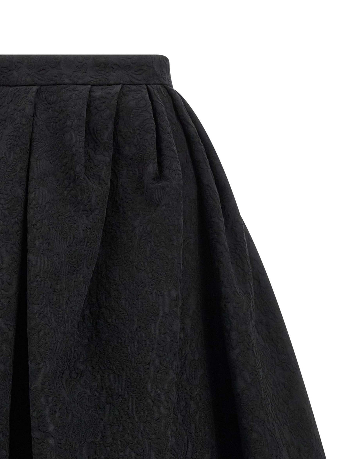 'Full' skirt