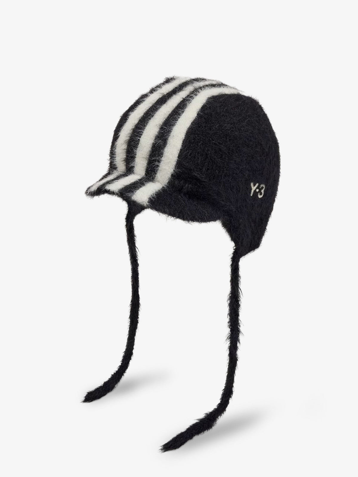 Hat with earflaps and drawstrings