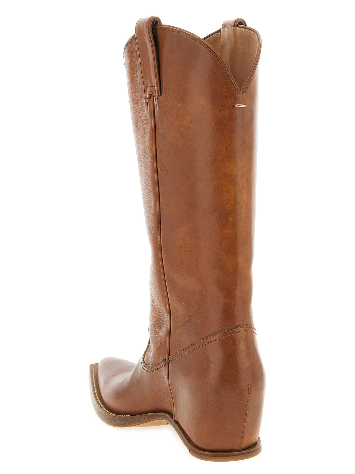 'Heel-Less' boots