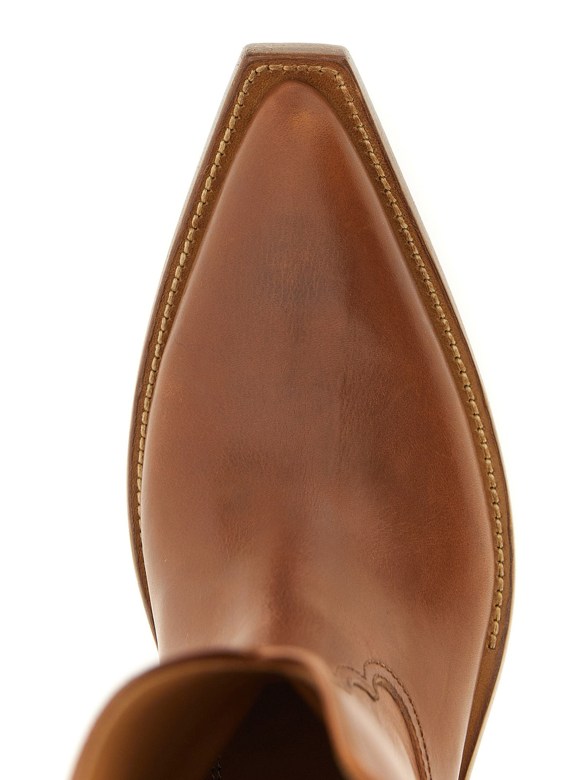 'Heel-Less' boots