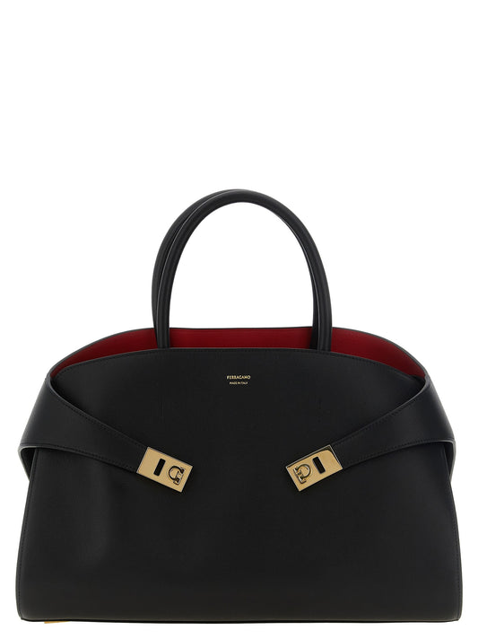 'Hug M' handbag