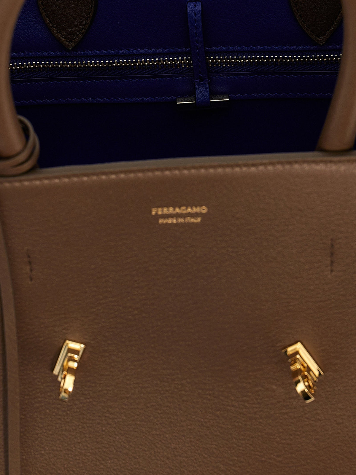 'Hug (S)' handbag