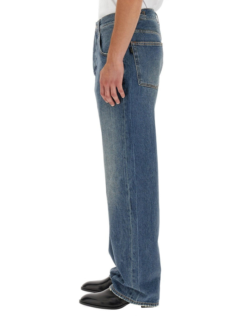 JEANS IN DENIM