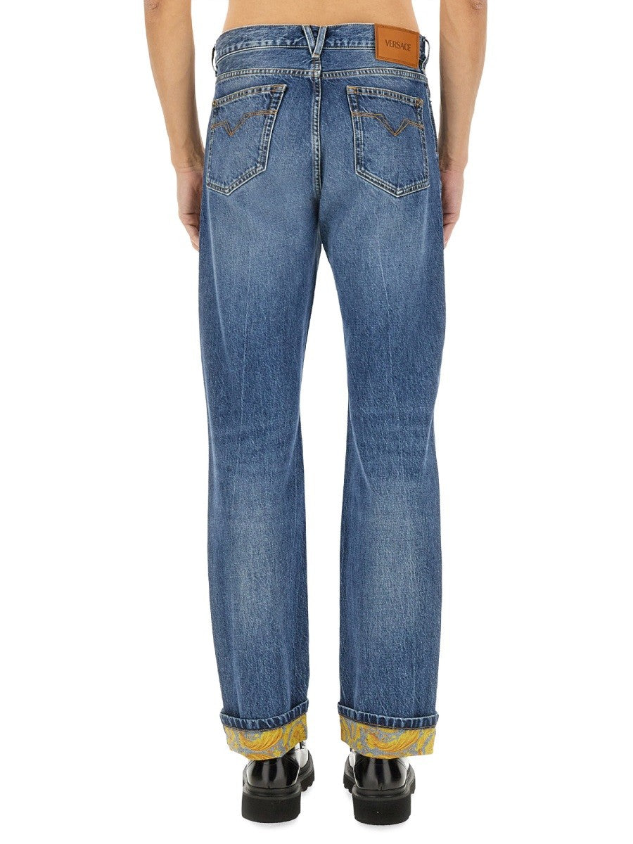 JEANS IN DENIM