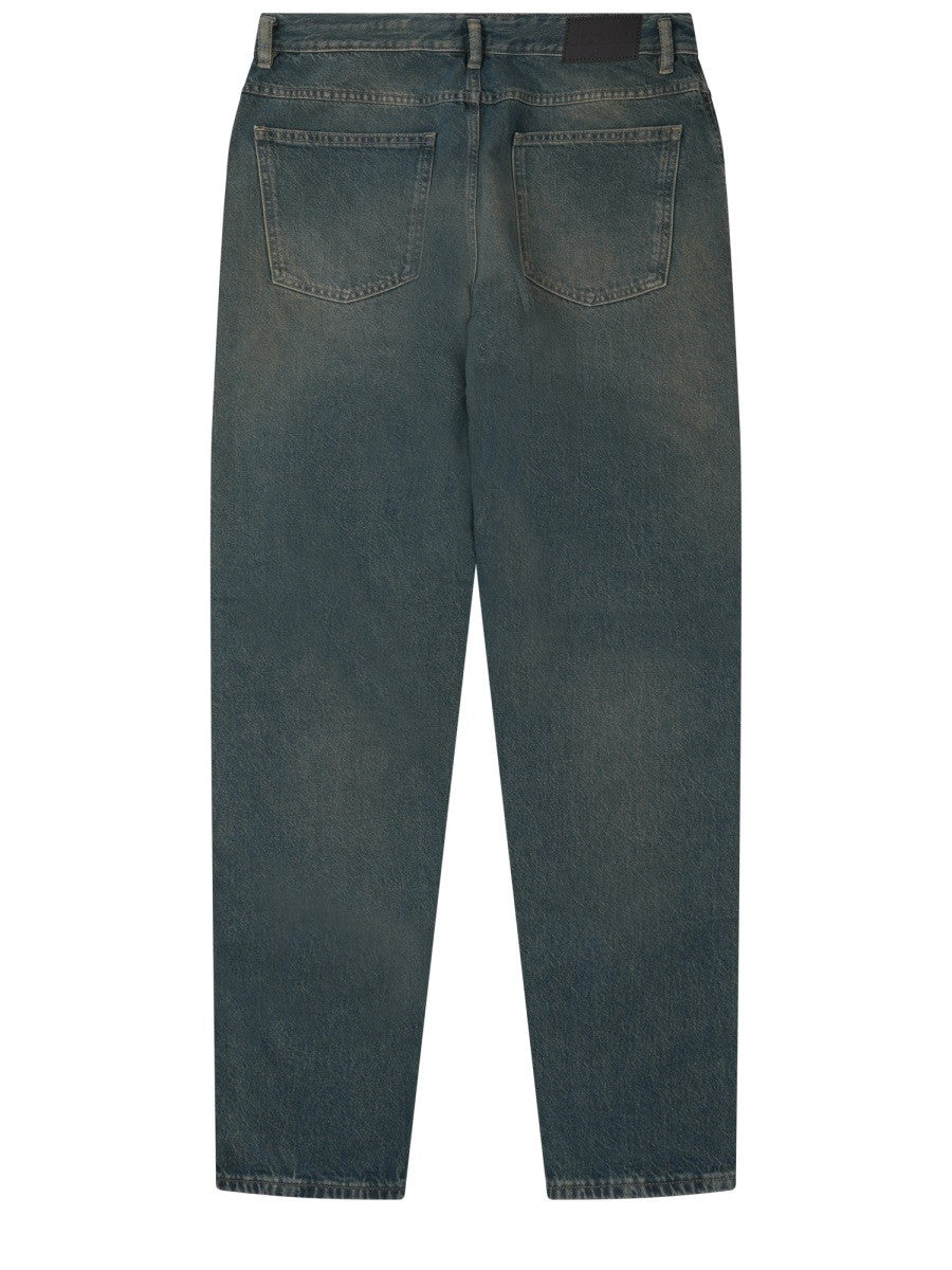 JEANS IN DENIM
