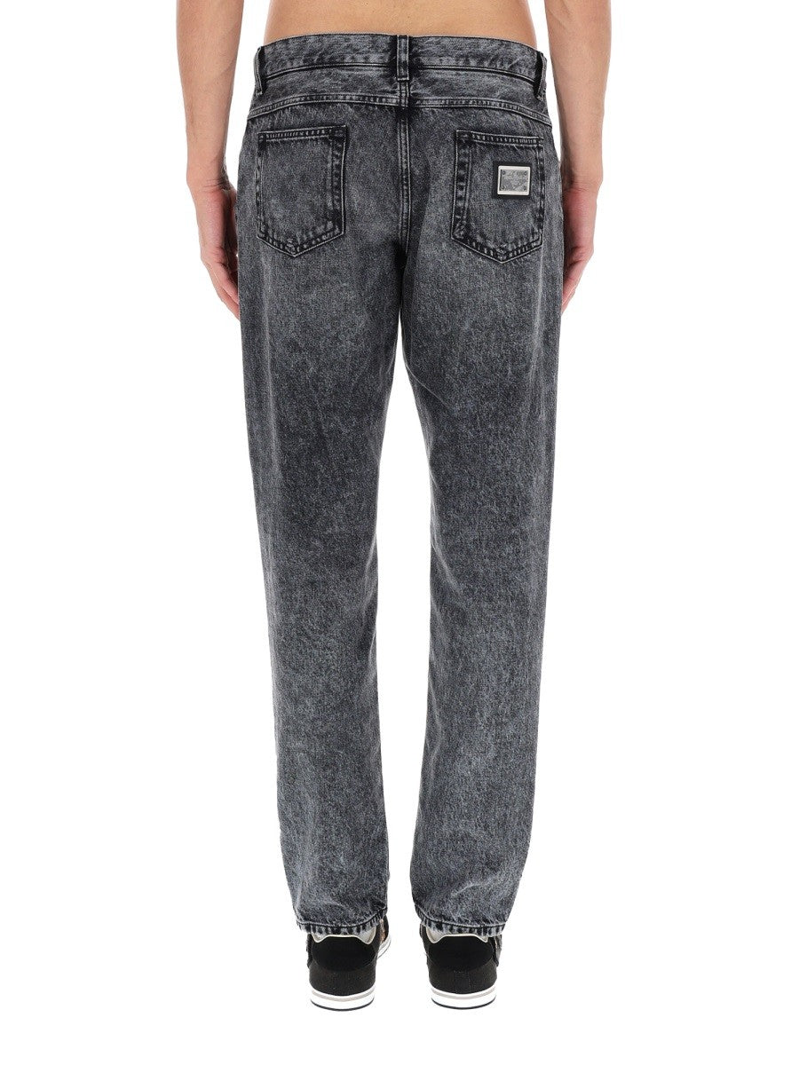 JEANS IN DENIM
