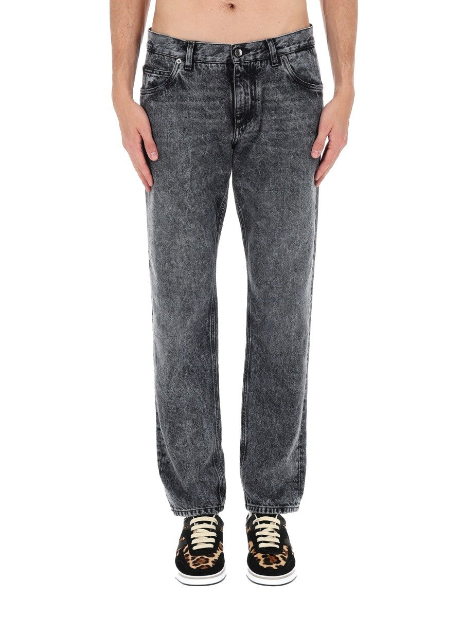 JEANS IN DENIM
