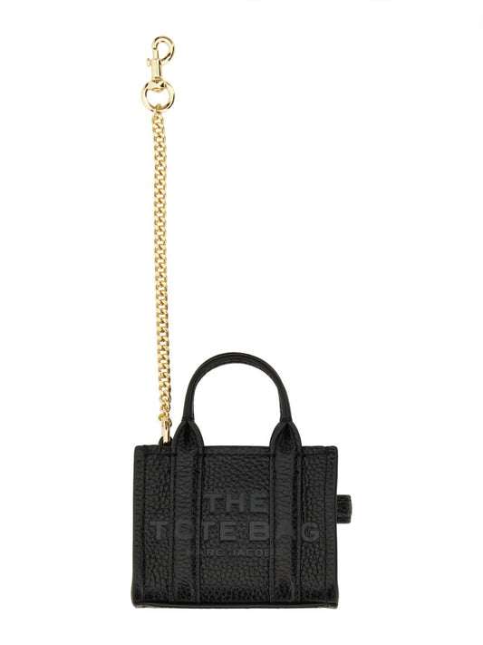 حلقة مفاتيح "THE TOTE" صغيرة الحجم