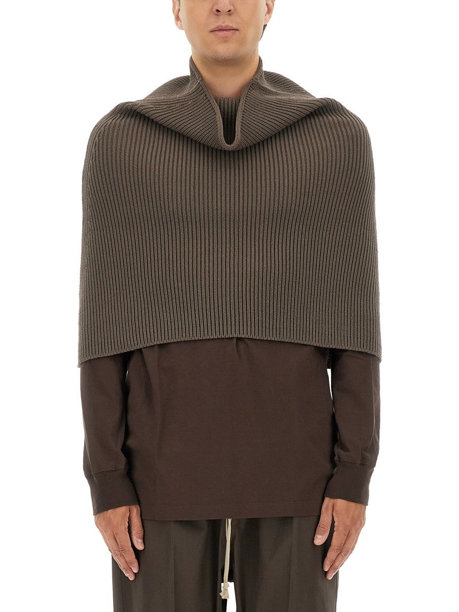 KNITTED CAPE