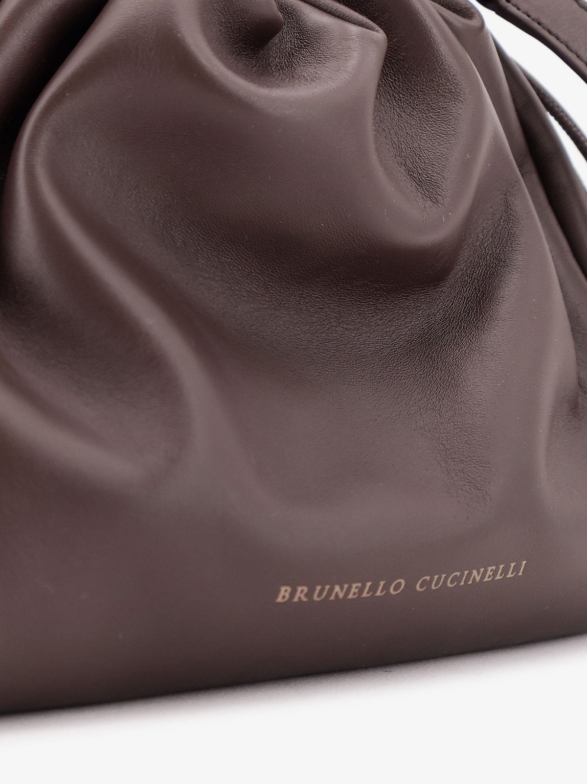Leather handbag with Monile detail