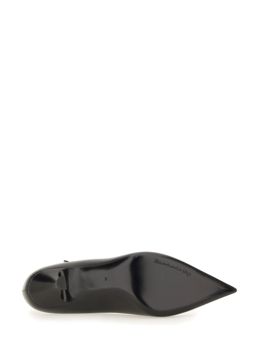 LEATHER PUMPS