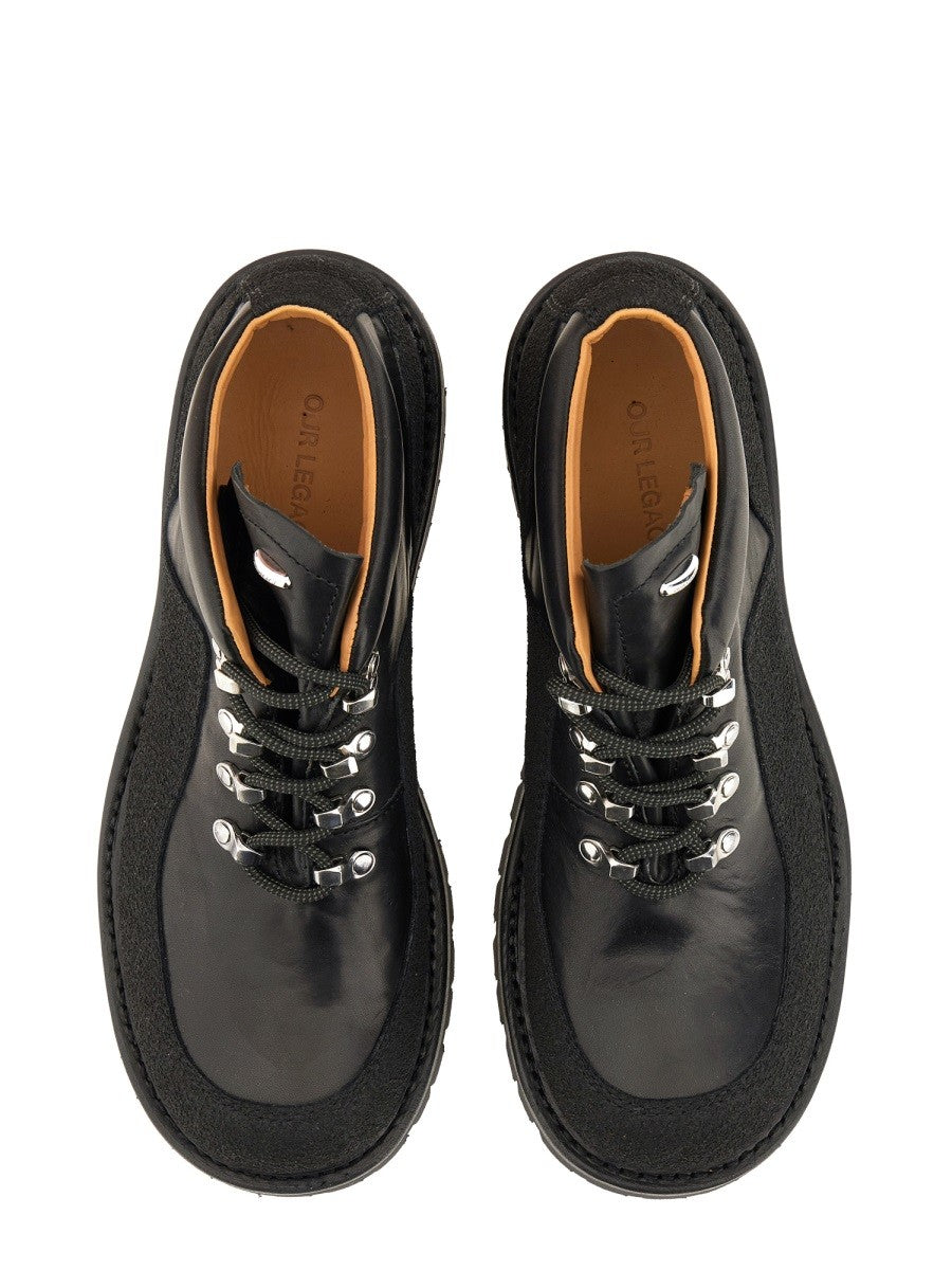 LEATHER "QUEST" SHOE