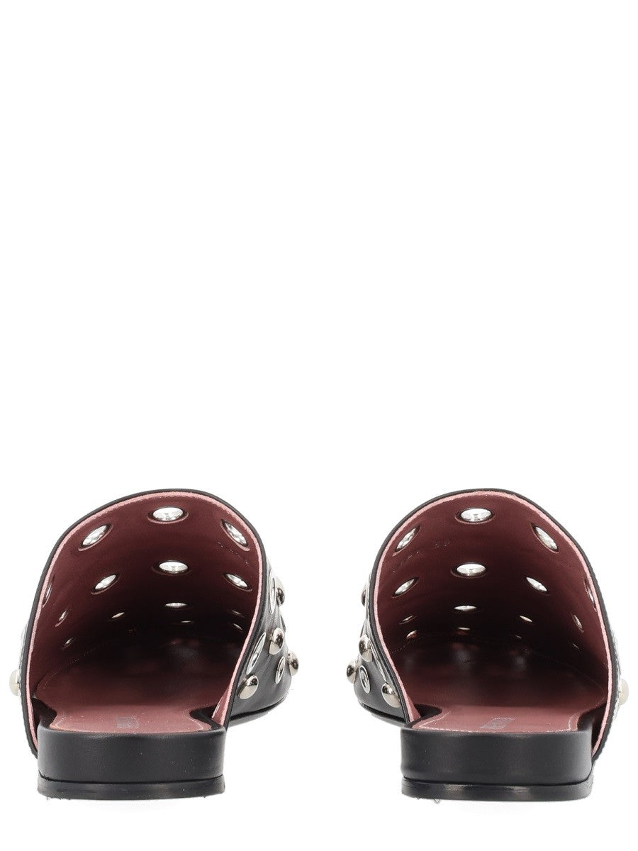 LEATHER SLIPPER WITH STUDS