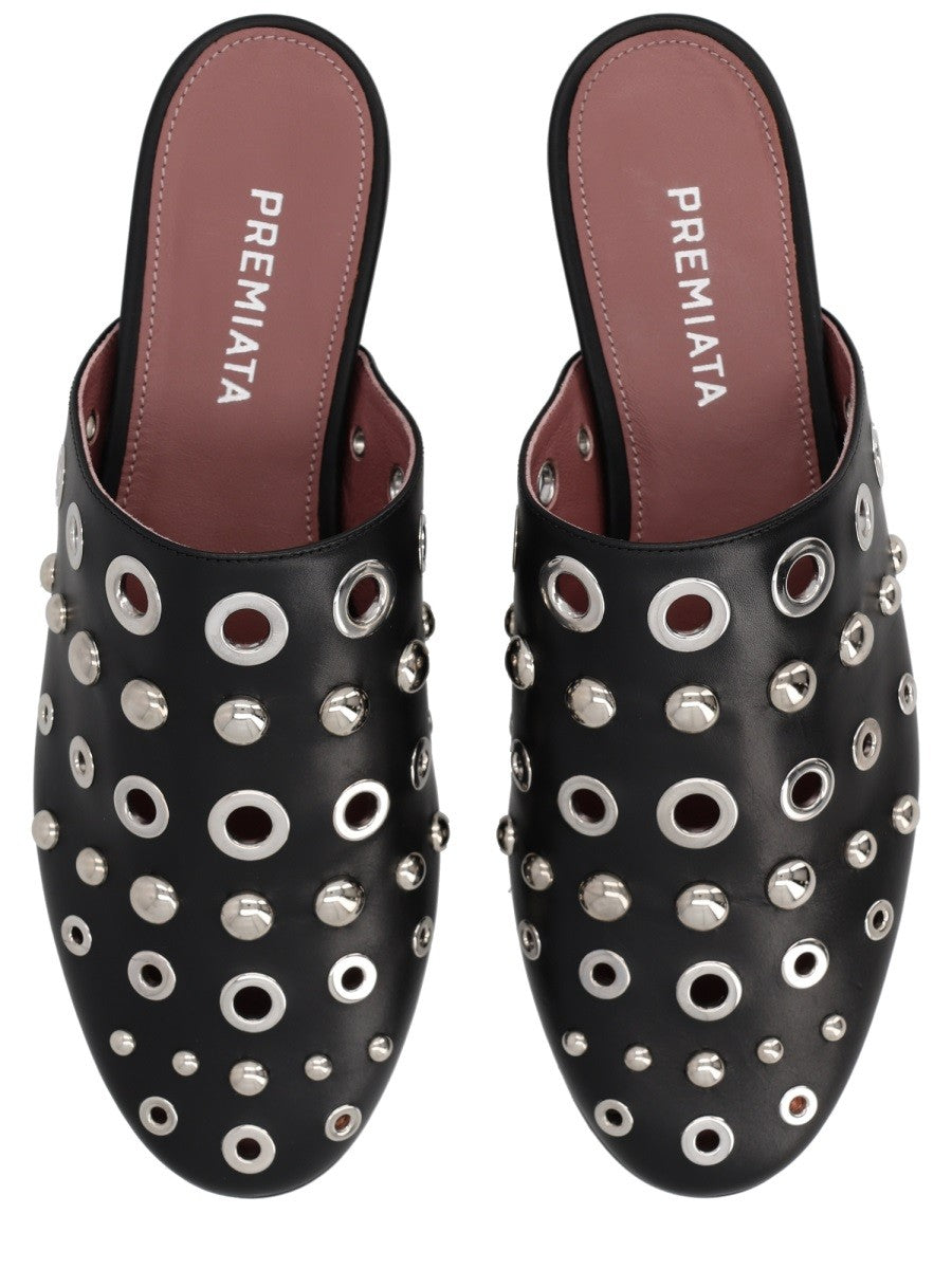 LEATHER SLIPPER WITH STUDS