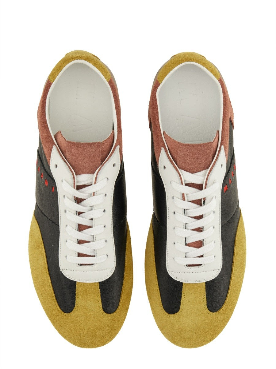 LEATHER SNEAKER