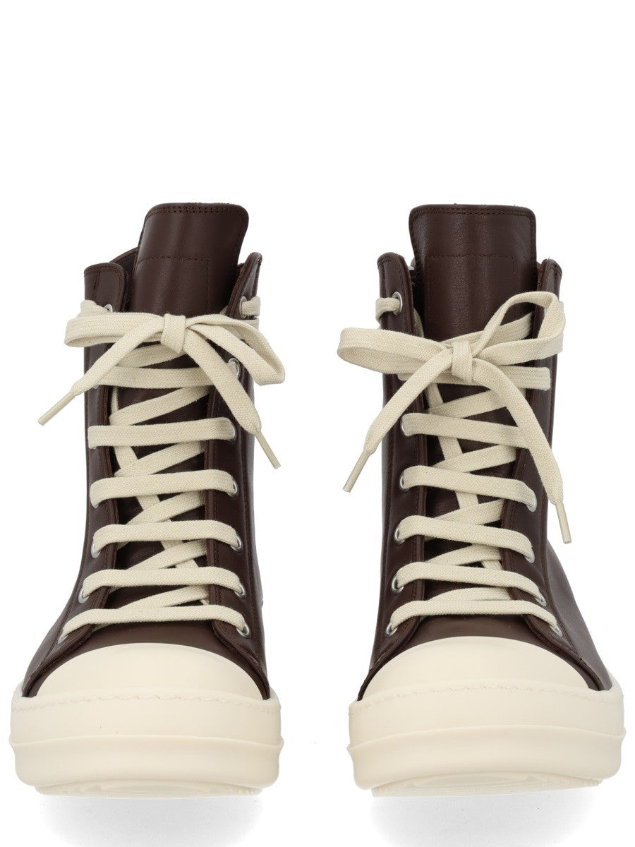 LEATHER SNEAKER