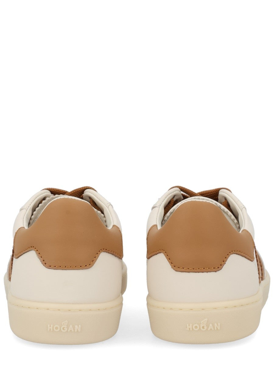 LEATHER SNEAKER