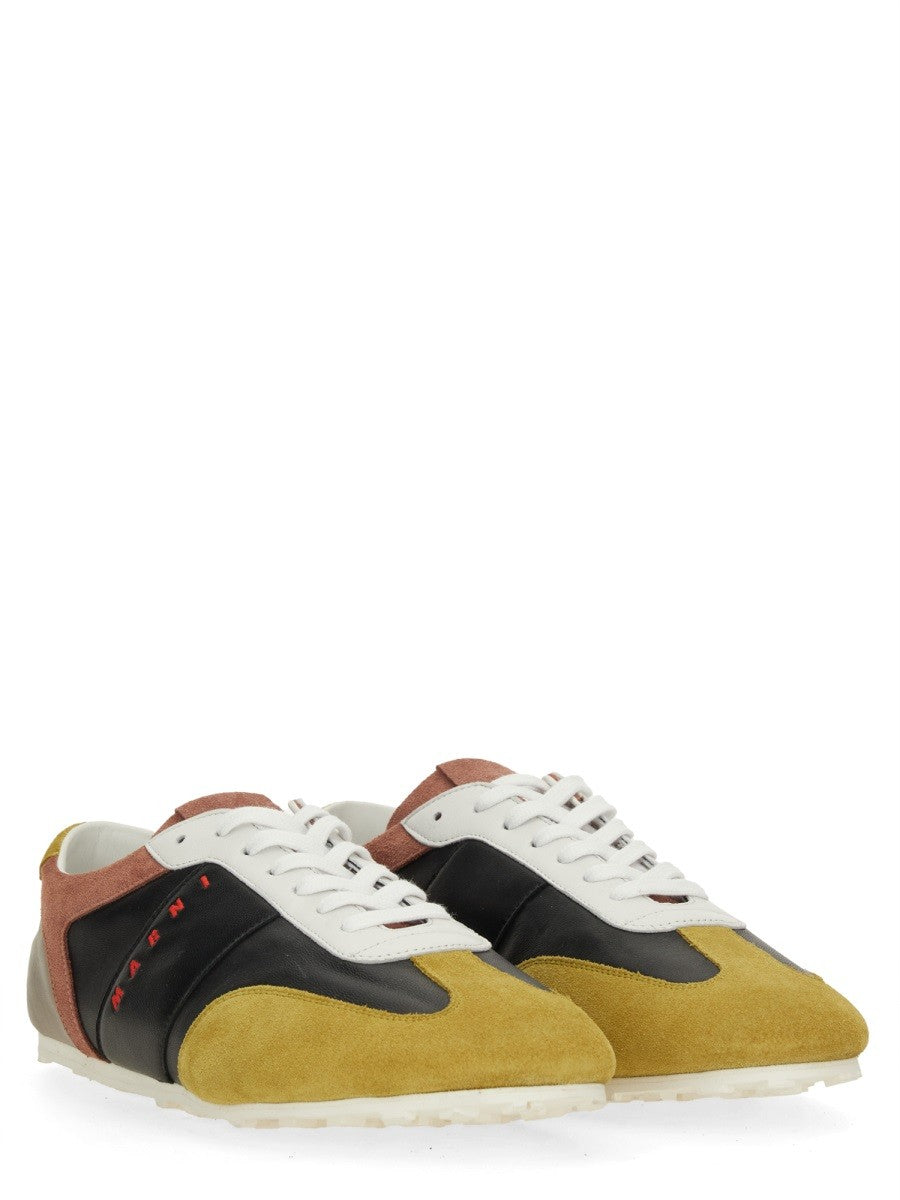 LEATHER SNEAKER