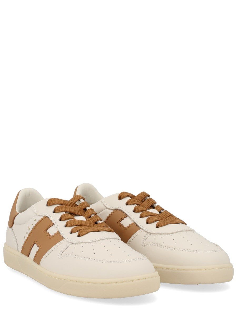 LEATHER SNEAKER