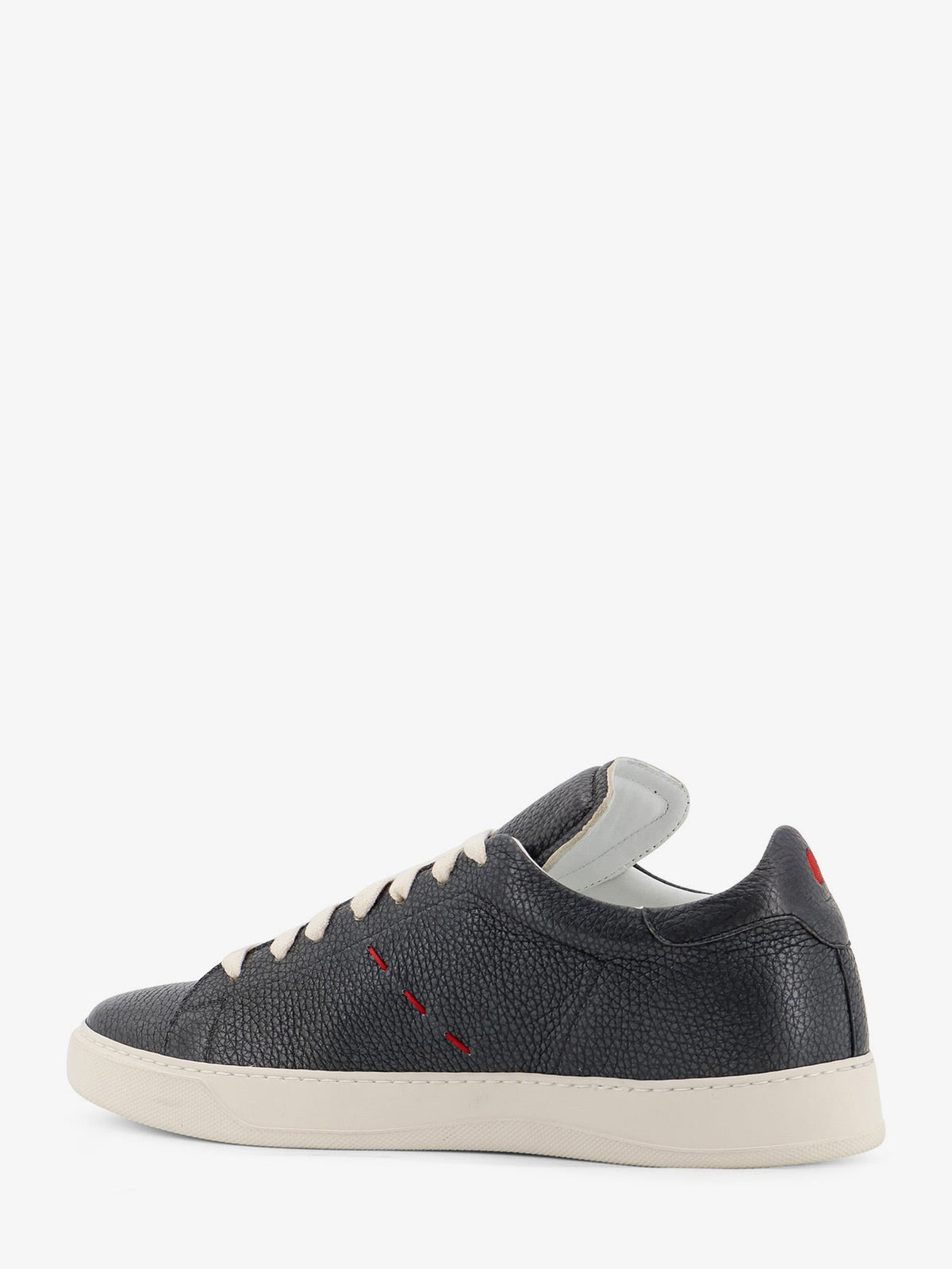 Leather sneakers with iconic side stitching