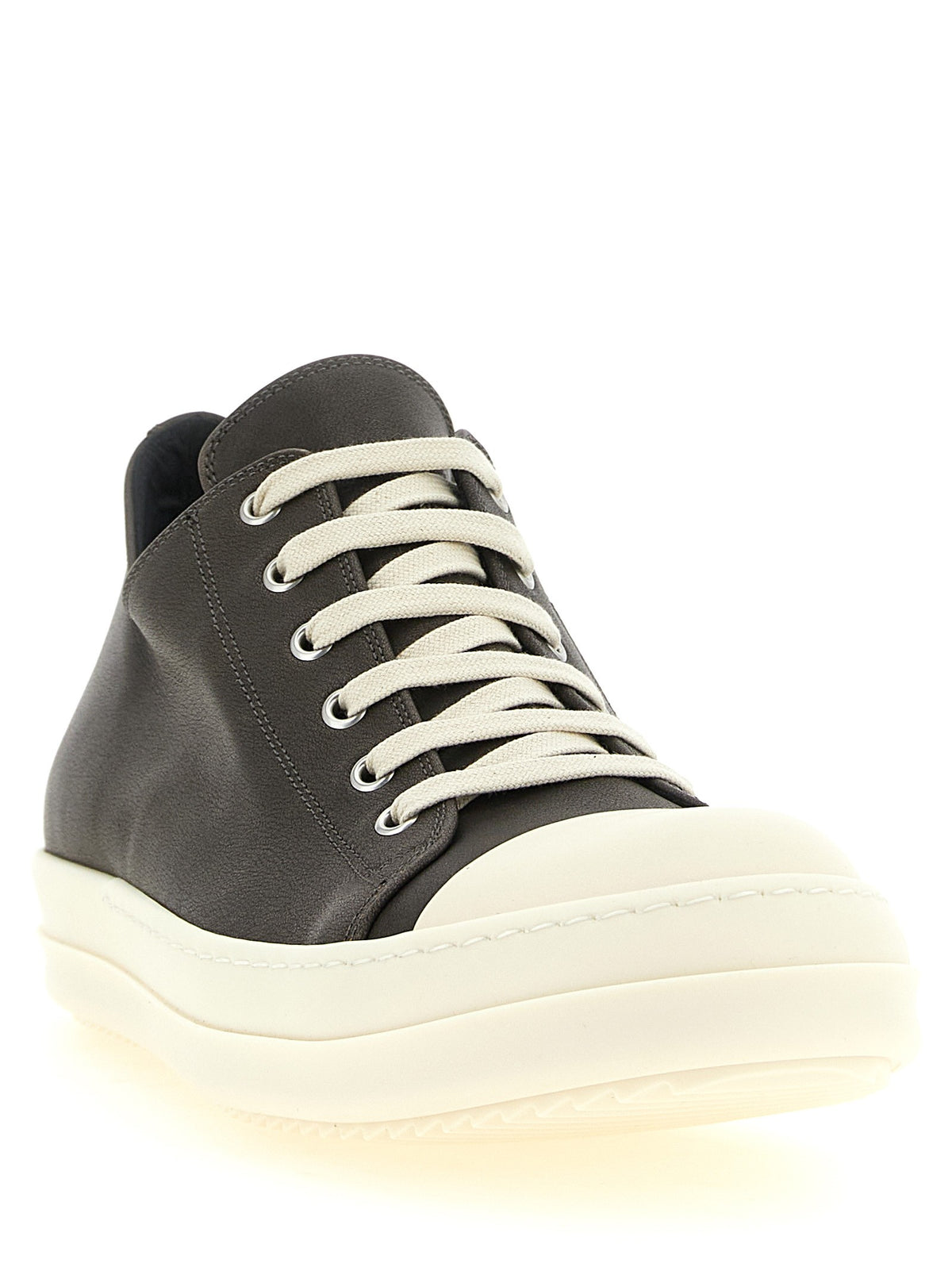 'Low Sneaks' sneakers