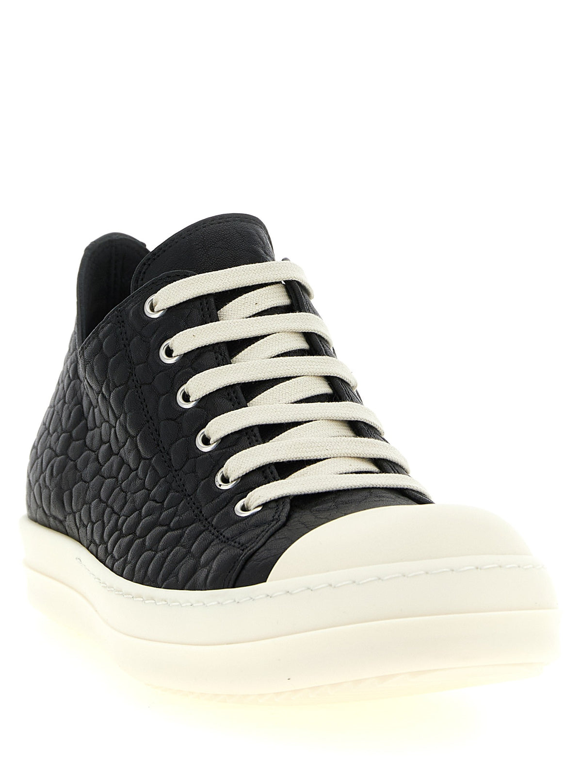 'Low Sneaks' sneakers