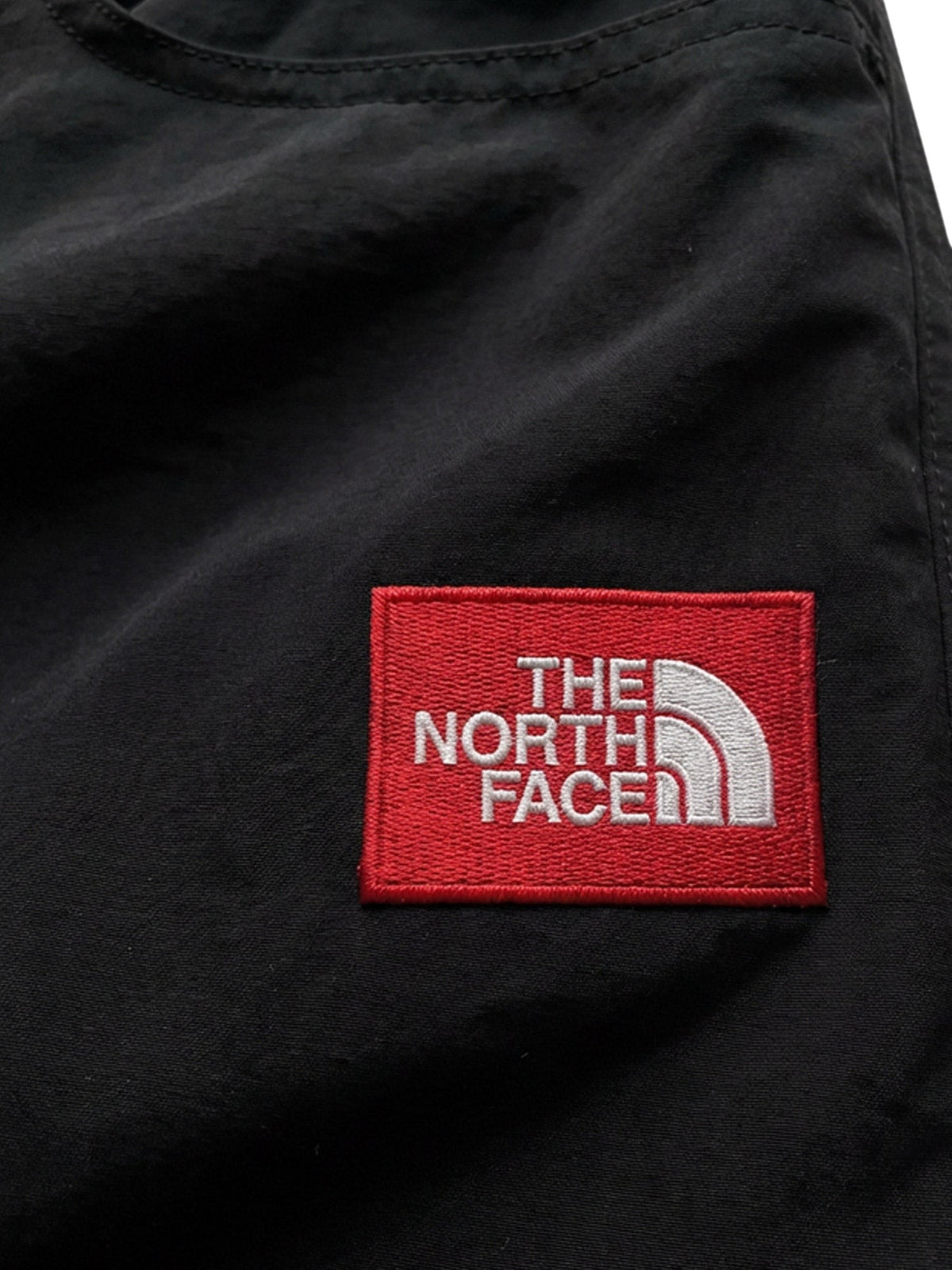 'Red Box' bermuda shorts