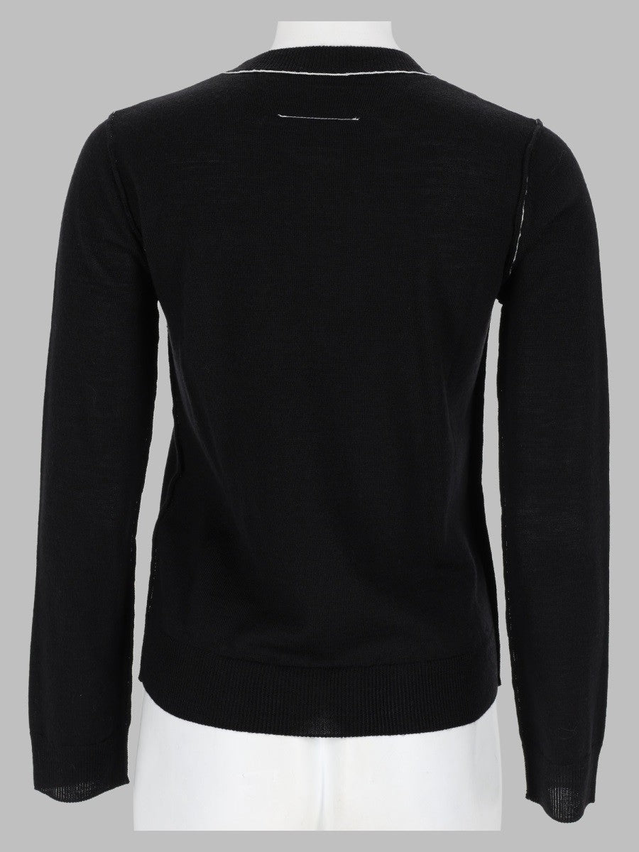 maglia con patch logo
