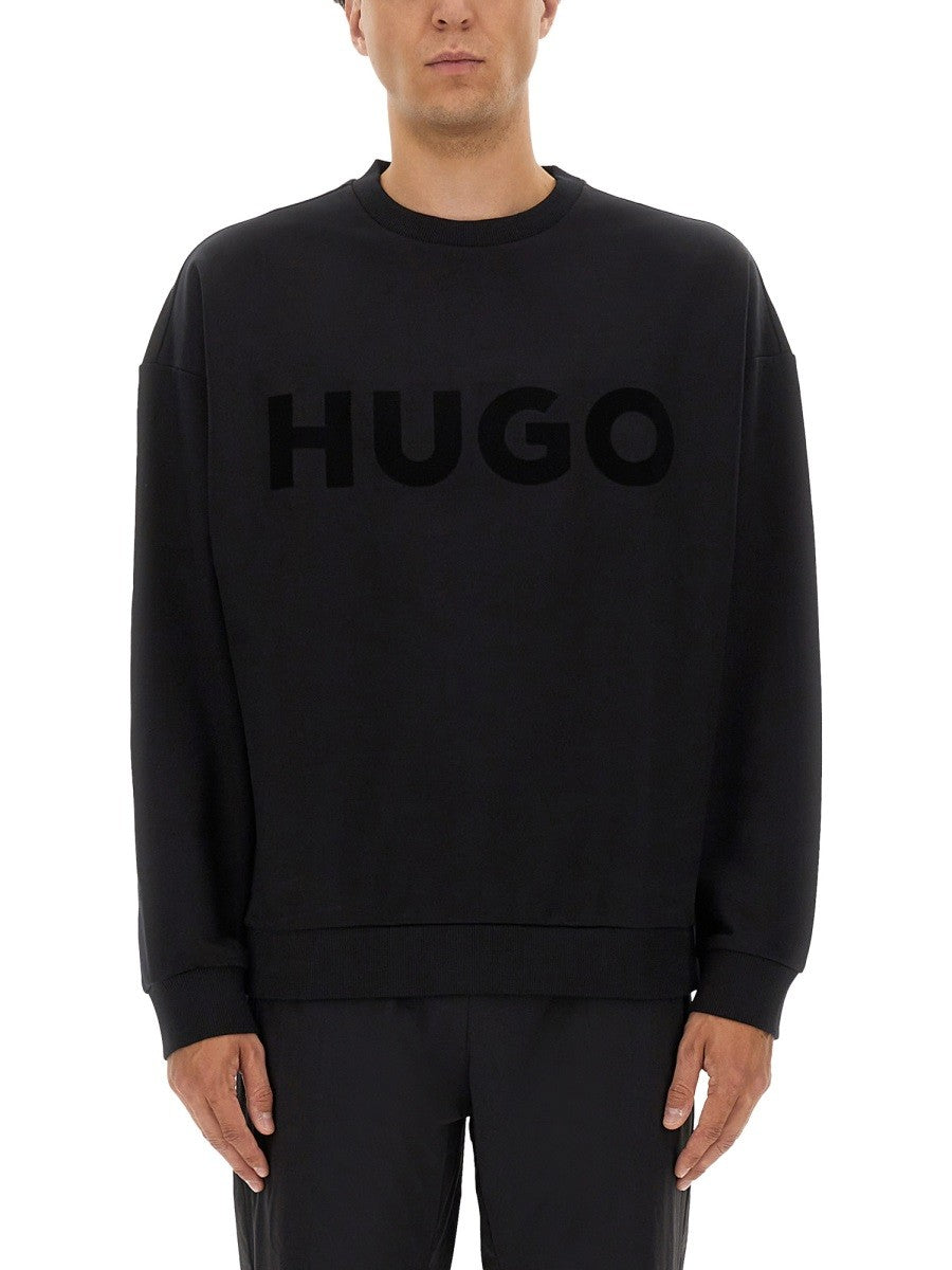 MAGLIA OVERSIZE CON LOGO