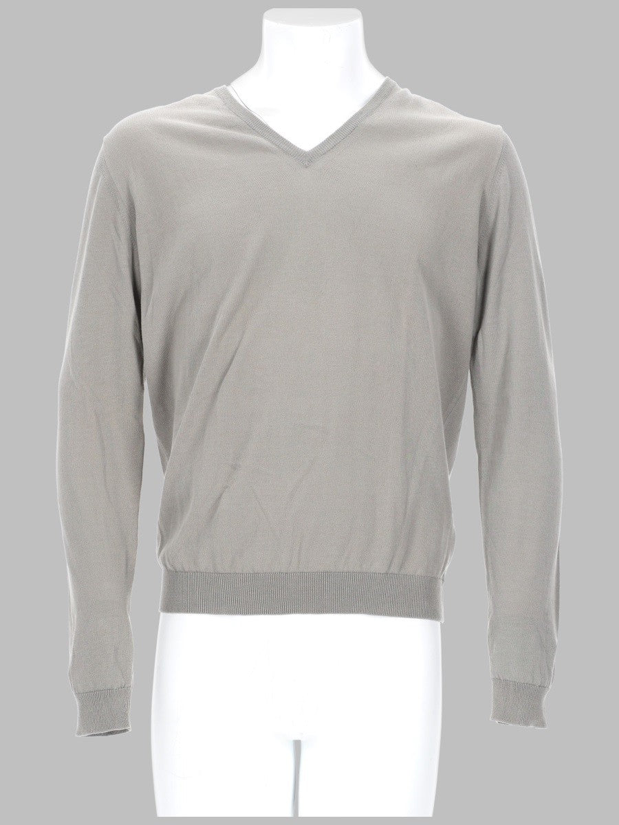 MAGLIA IN COTONE CON SCOLLO A V