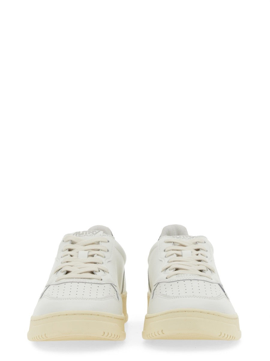 SNEAKER "MEDALIST LOW"