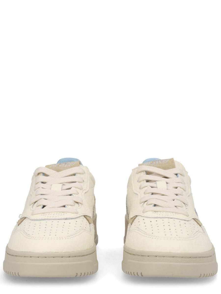 "MEDALIST LOW" SNEAKER