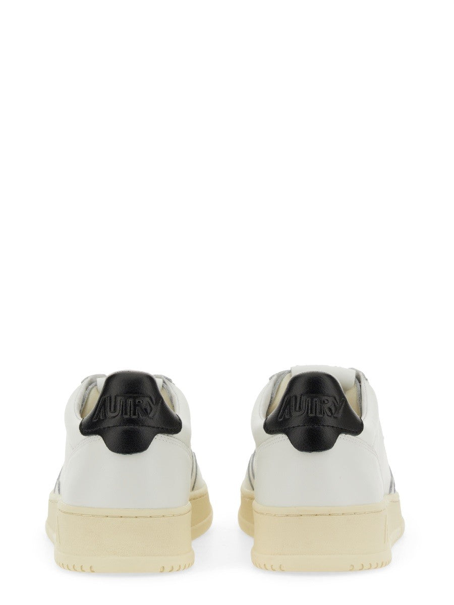 SNEAKER "MEDALIST LOW"