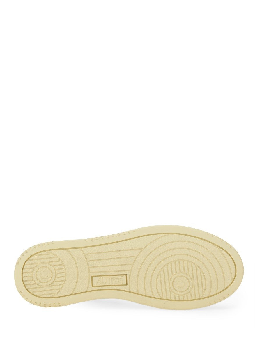 SNEAKER "MEDALIST LOW"