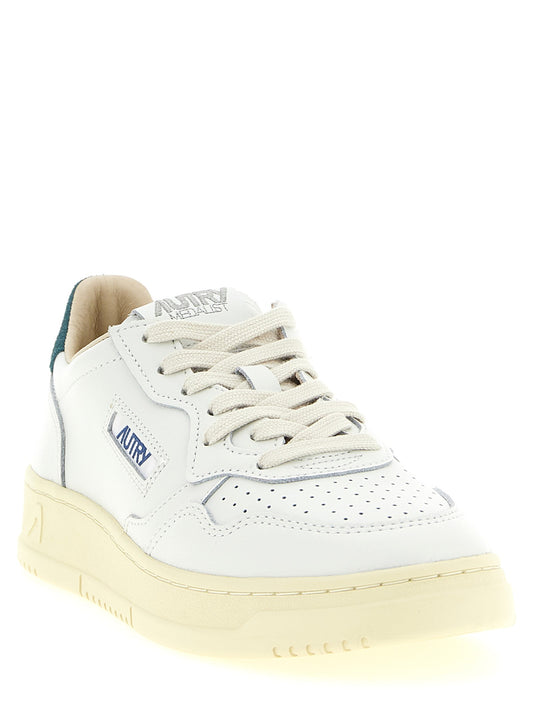 'Medalist Low' sneakers