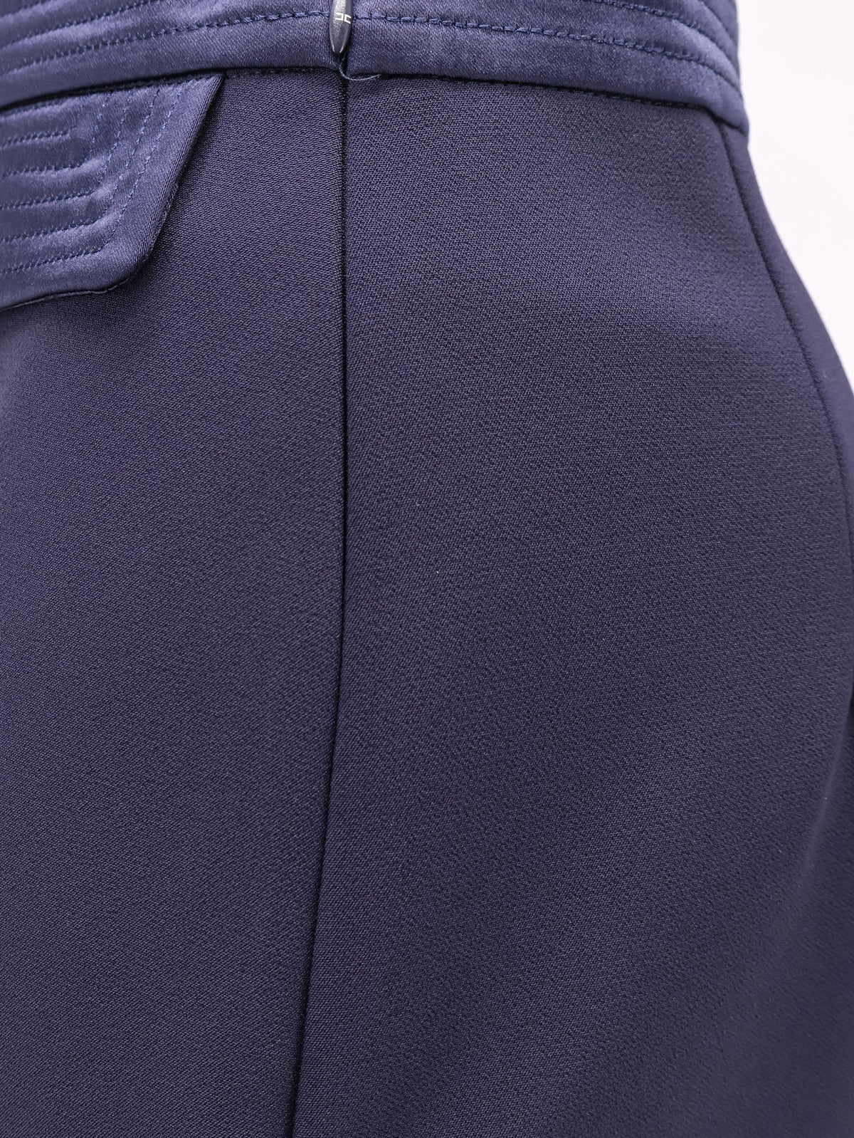Mini Skirt with stitched profile