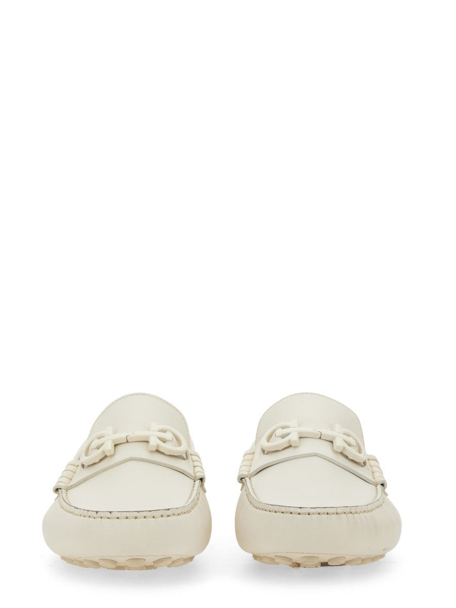 MOCCASIN WITH GANCINI ORNAMENT