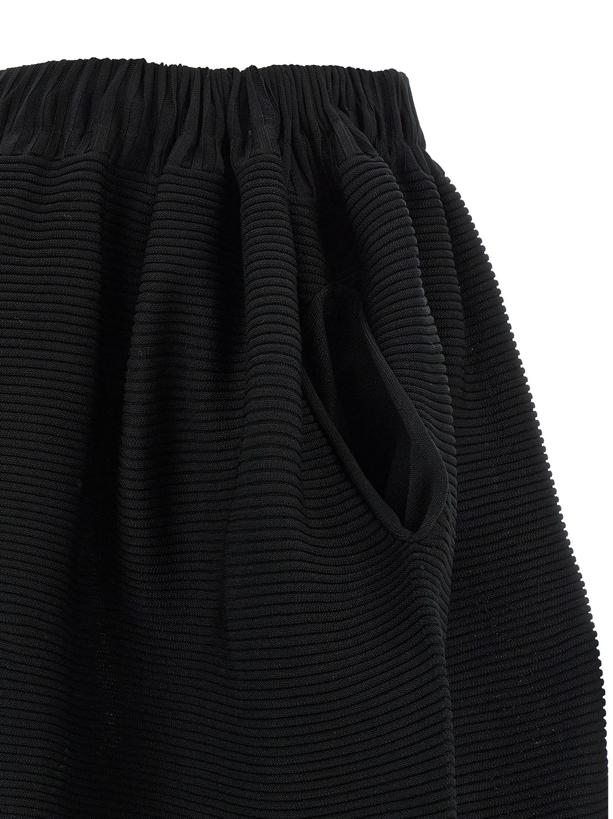 'Moving Knit' skirt