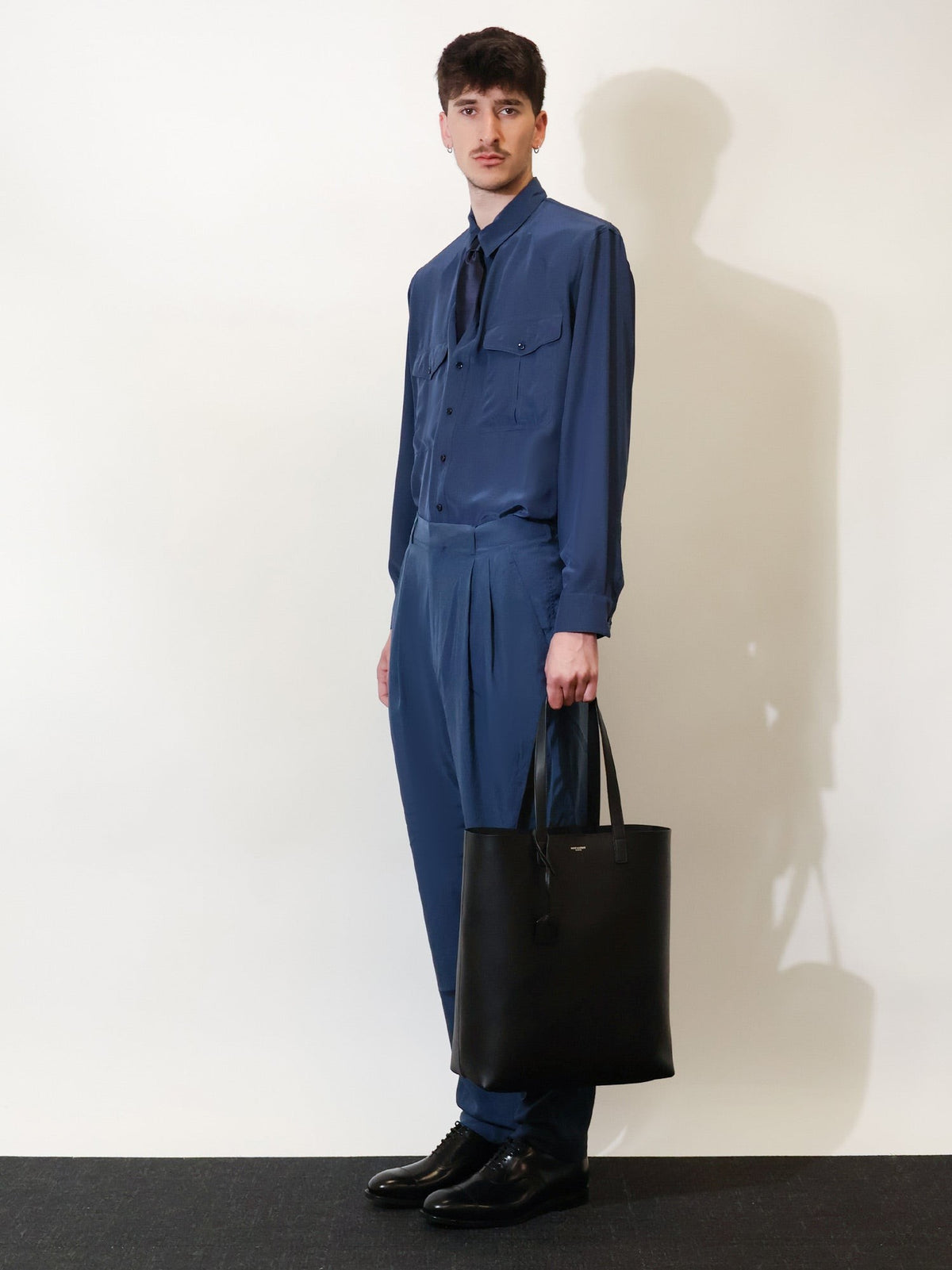 'Bold' shopping bag
