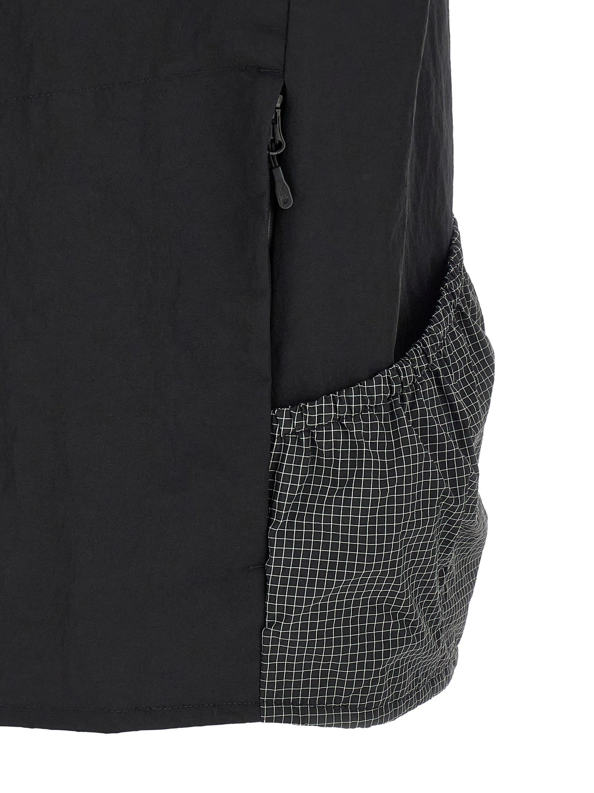 'NSE Tech' vest