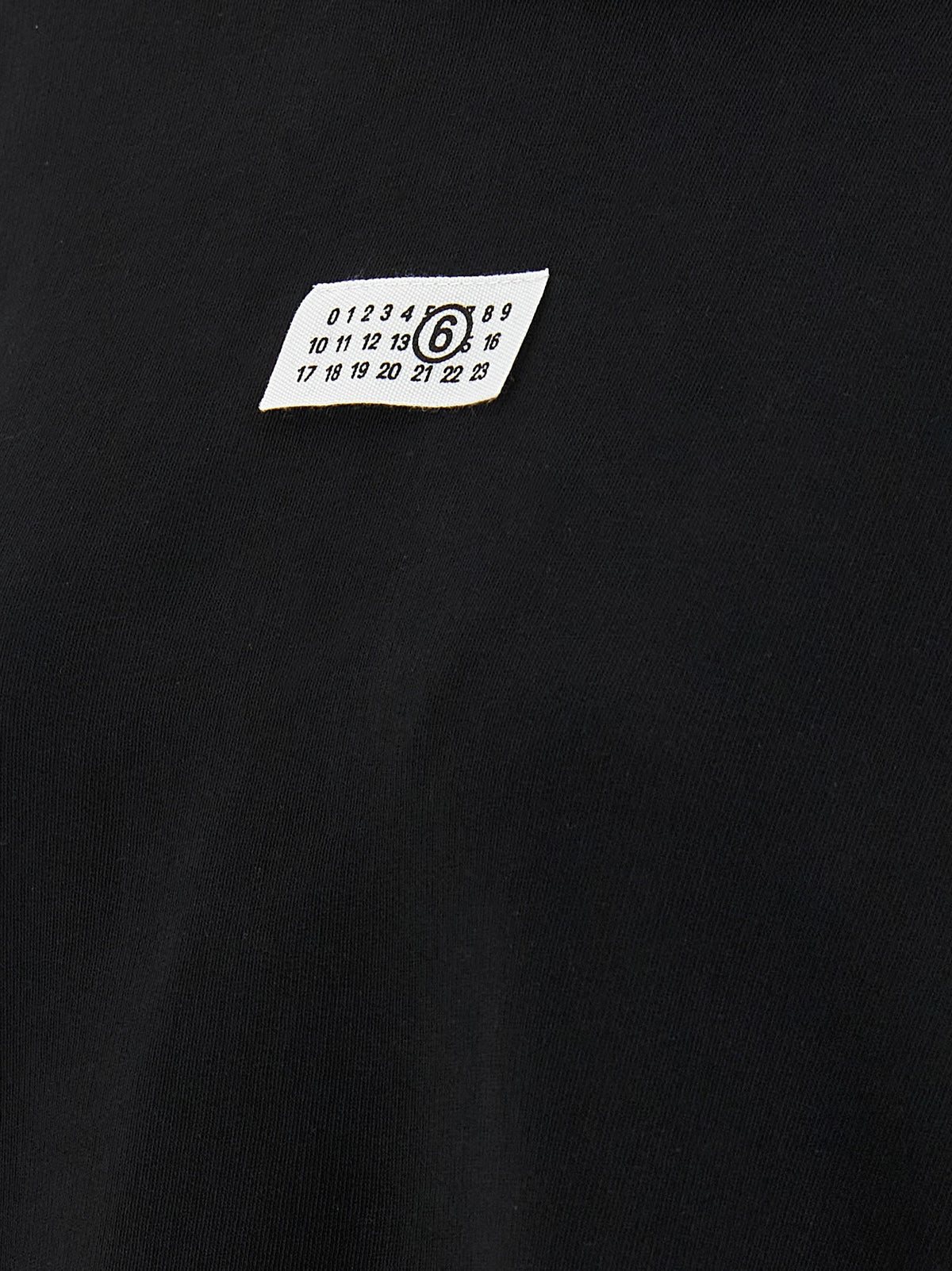 كنزة بغطاء رأس "Numeric signature MM6"