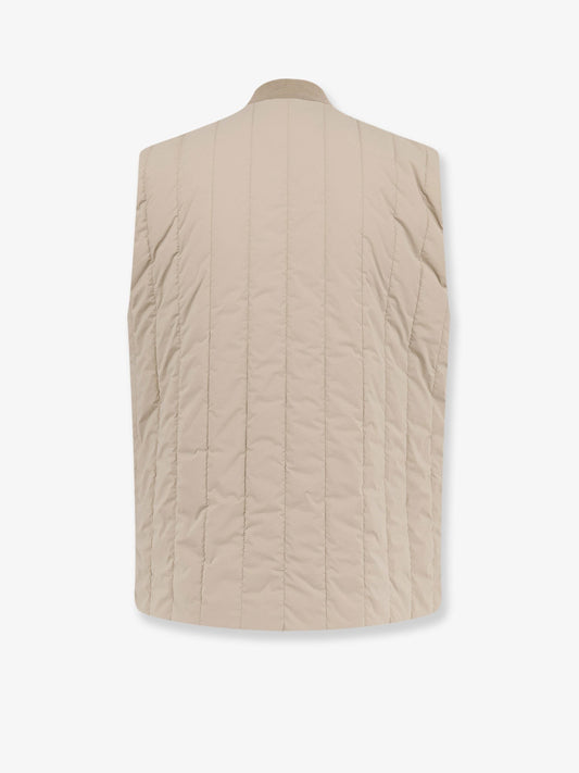 Nylon sleeveless jacket