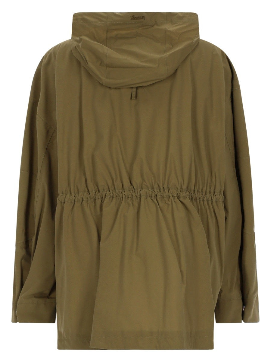 PARKA CORTO CON CAPPUCCIO