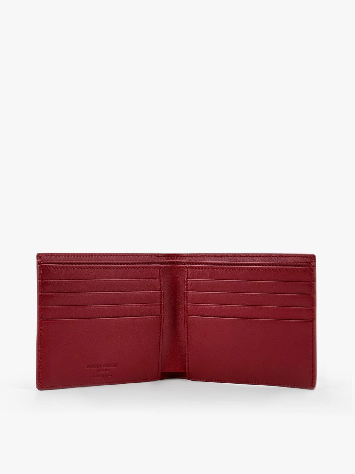 Patent leather wallet with engraved logo on the front
