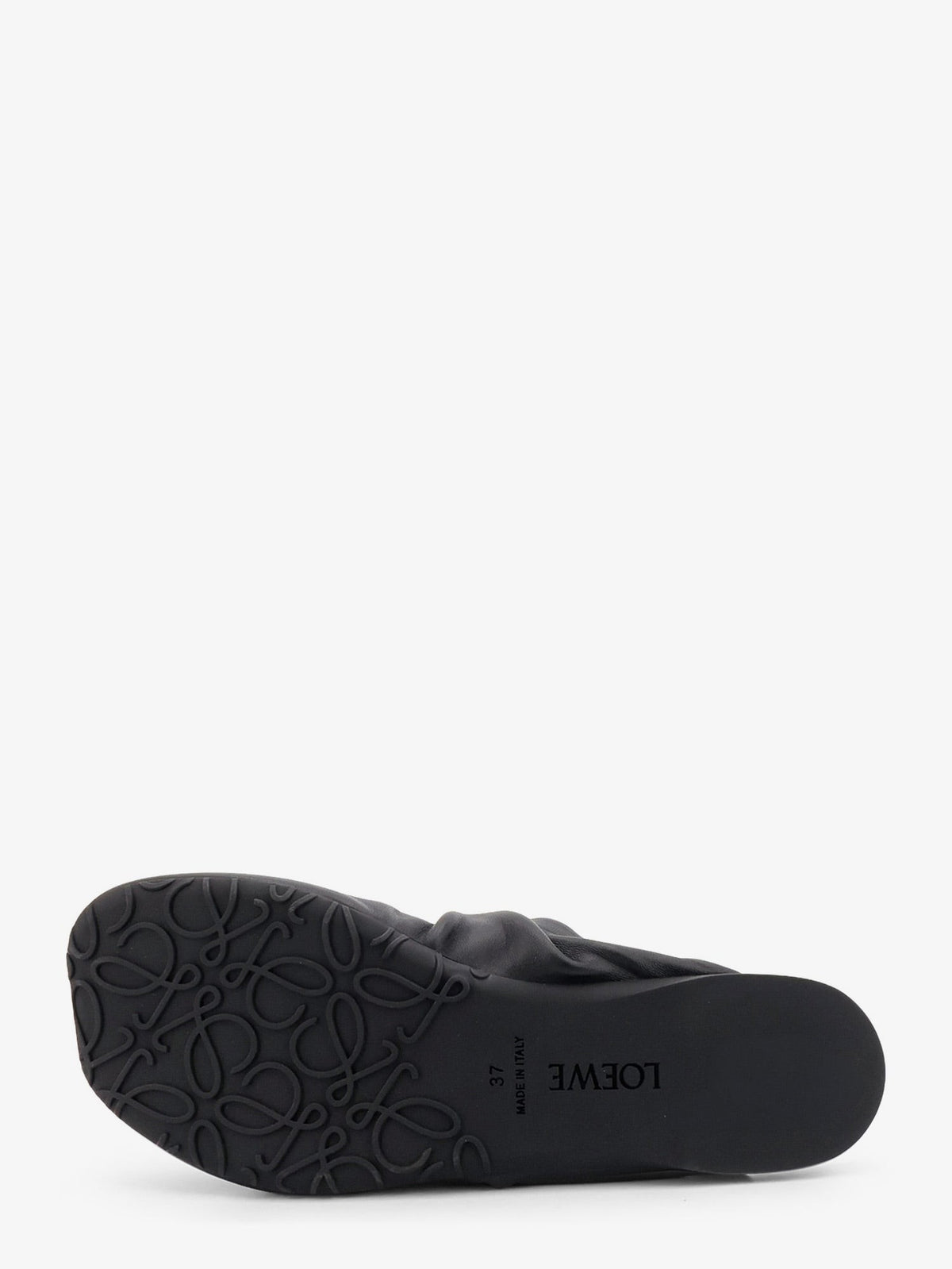 Pebble Soft low leather sandals