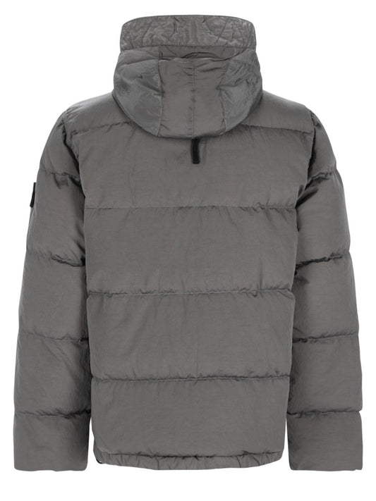 piumino con collo alto e patch logo